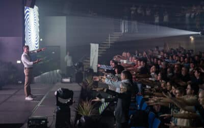 Quand la Transmission du savoir devient un événement : tout sur la conférence spectacle